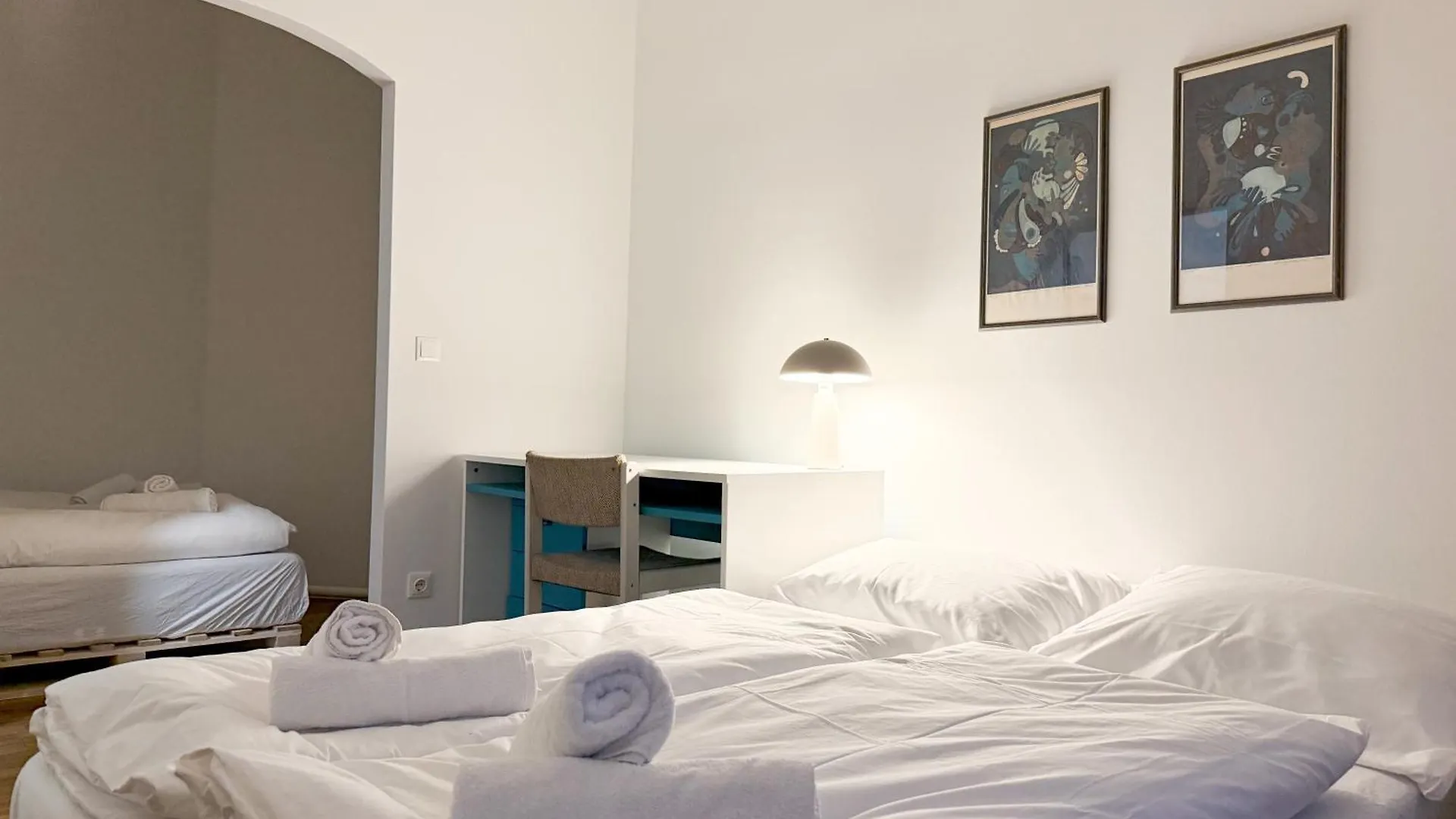 Free Parking & 2 Bedrooms Vienna Apartment